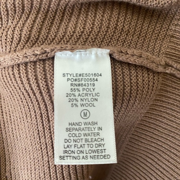 Women’s sweater, Evolution by Cyrus, size M - Picture 4 of 4